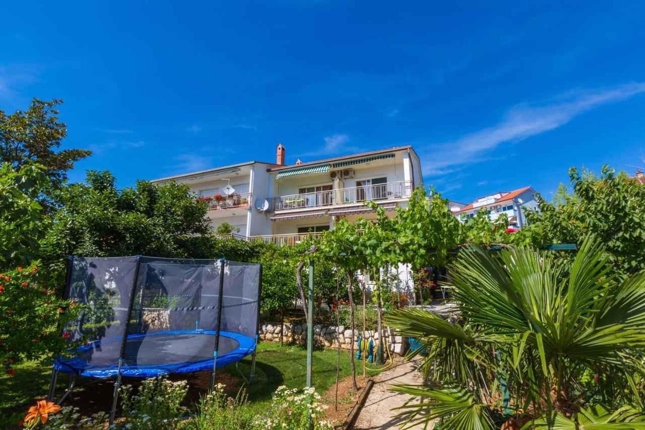 One-Bedroom Apartment Crikvenica 30 Bagian luar foto