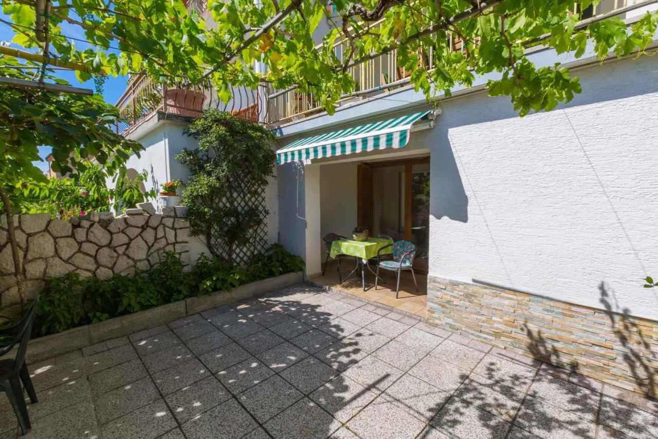 One-Bedroom Apartment Crikvenica 30 Bagian luar foto